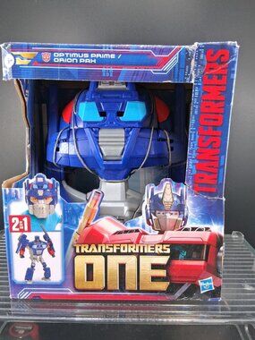 Transformers One Optimus Prime/Orion Pax 2-In-1 Mask & Figure
